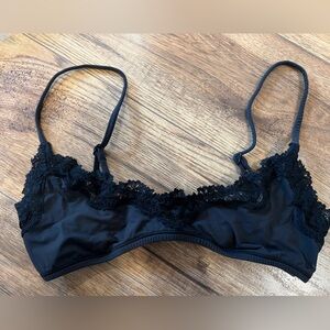 SKIMS | SMALL Limited Edition Scoop Bralette Black Onyx Lace Goth Bodycon